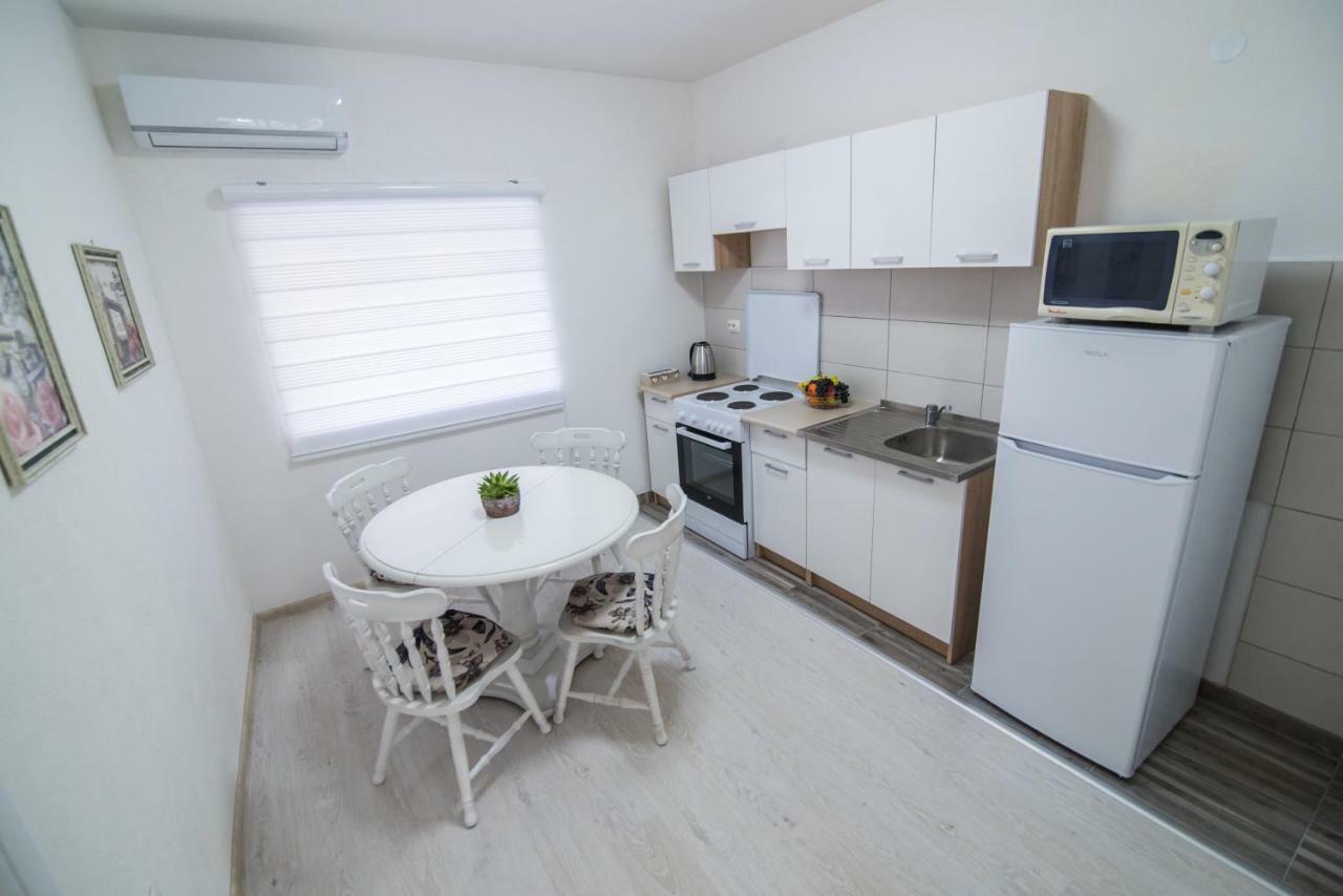 Love Apartments Mostar Buitenkant foto